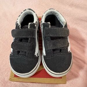Old school vans snow leopard  toddler 4